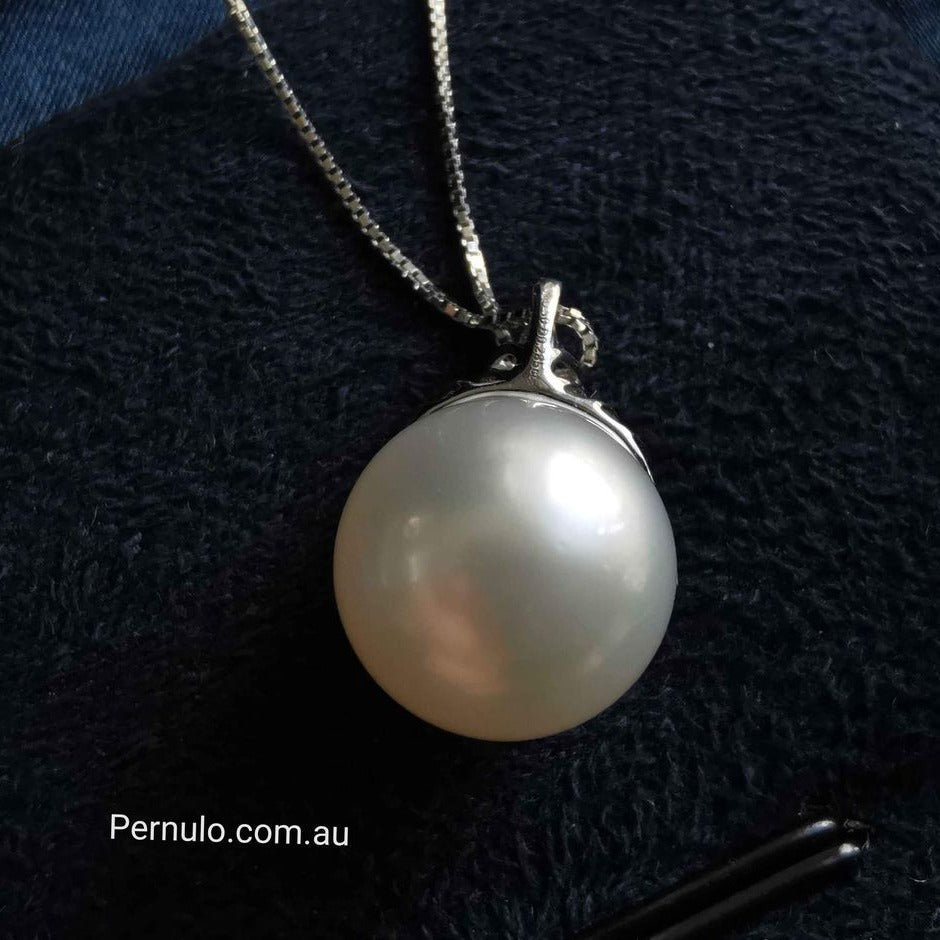 12.2mm Genuine south sea white pearl 18k white gold diamond pendant