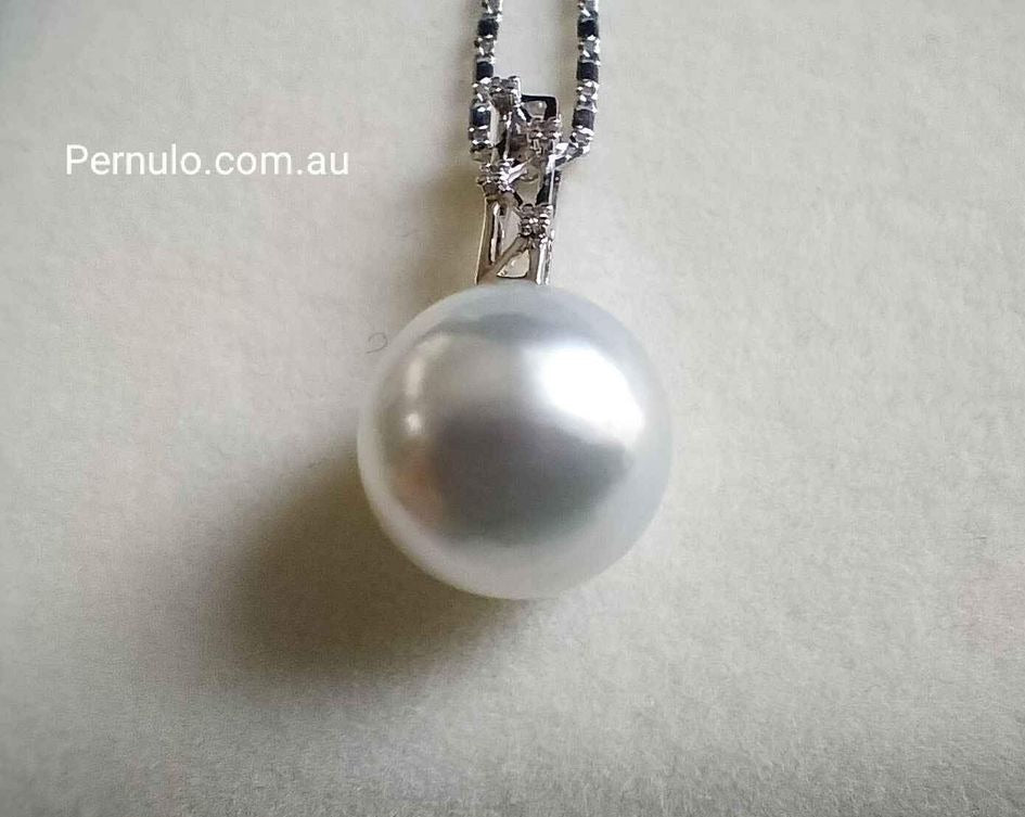 'Raindrop' 18k white gold diamond pendant genuine south sea white pearl 11.2x12mm