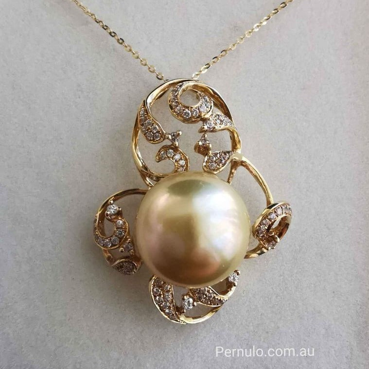 Elegant 'Lacy' pendant genuine golden south sea pearl 12.2mm 14k gold