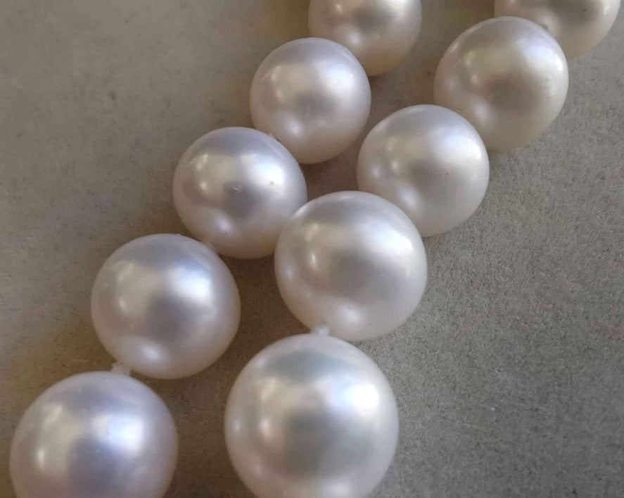 9.5-10.4mm Genuine freshwater pearls classic necklace
