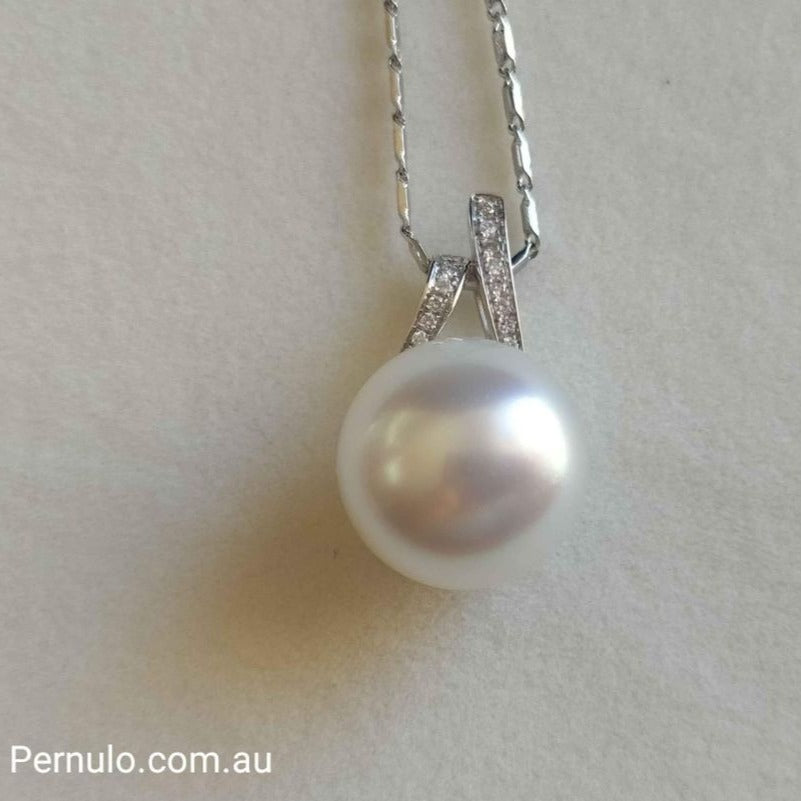 'Grace' pendant 18k white gold diamond genuine south sea white pearl 12.7mm