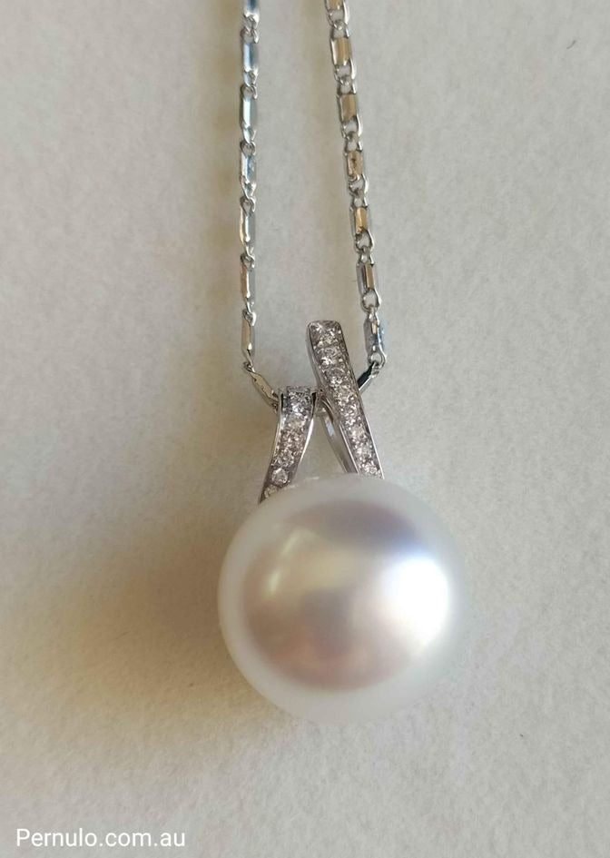 'Grace' pendant 18k white gold diamond genuine south sea white pearl 12.7mm