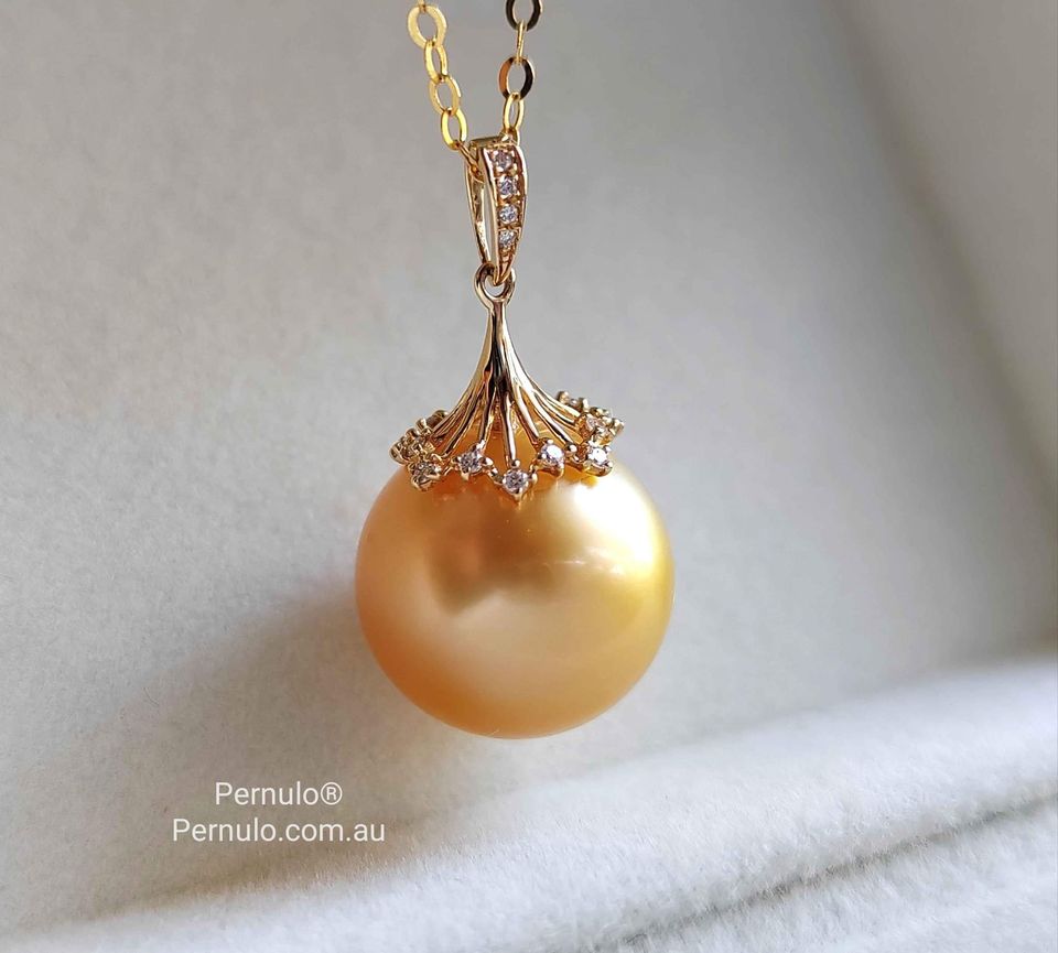 'Fireworks' 18k gold diamond pendant genuine golden south sea pearl 13mm AAA+