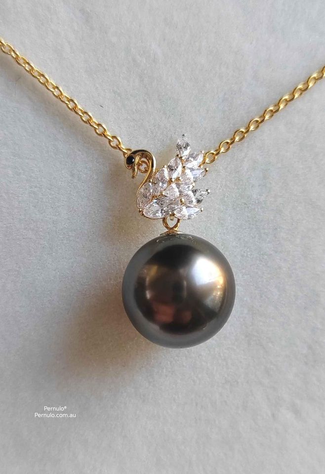 'Amour Fidèle' 18k gold pendant genuine tahitian south sea round pearl 11mm