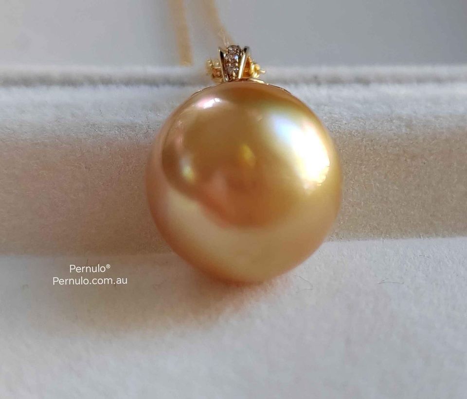 12.3mm Genuine golden south sea pearl elegant 18k gold diamond pendant