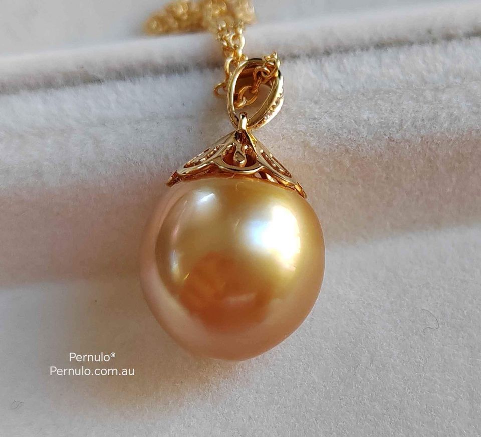 12.3mm Genuine golden south sea pearl elegant 18k gold diamond pendant