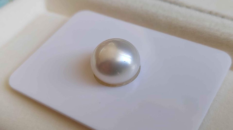 12.4mm Genuine south sea white pearl button loose pearl