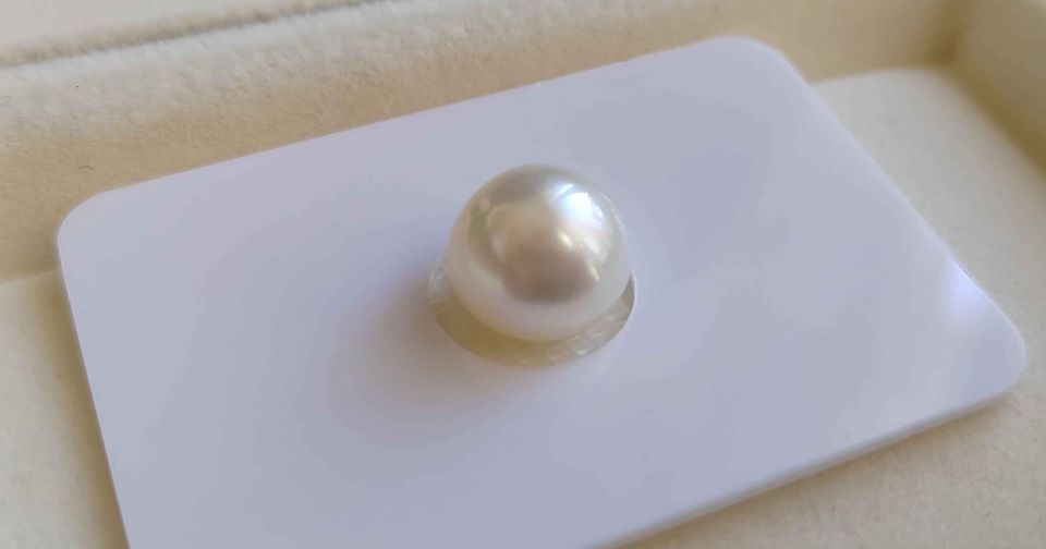 10.6mm Genuine south sea white pearl button loose pearl