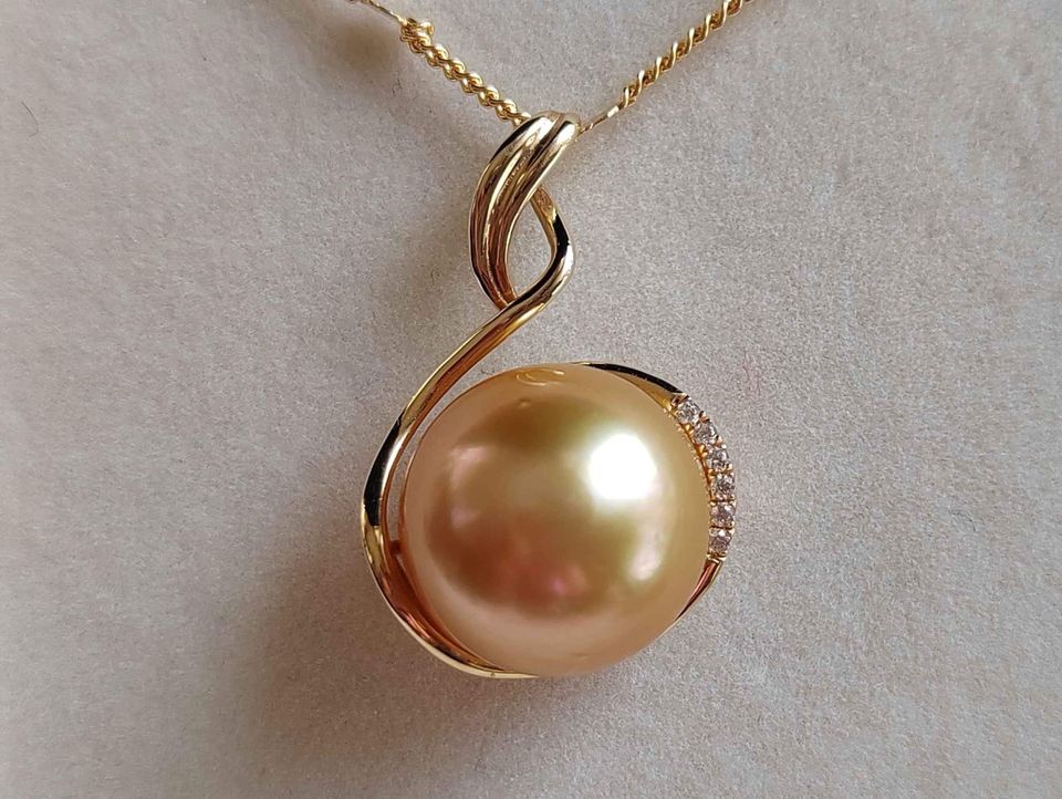 12.5mm Genuine golden south sea pearl elegant 14k gold pendant