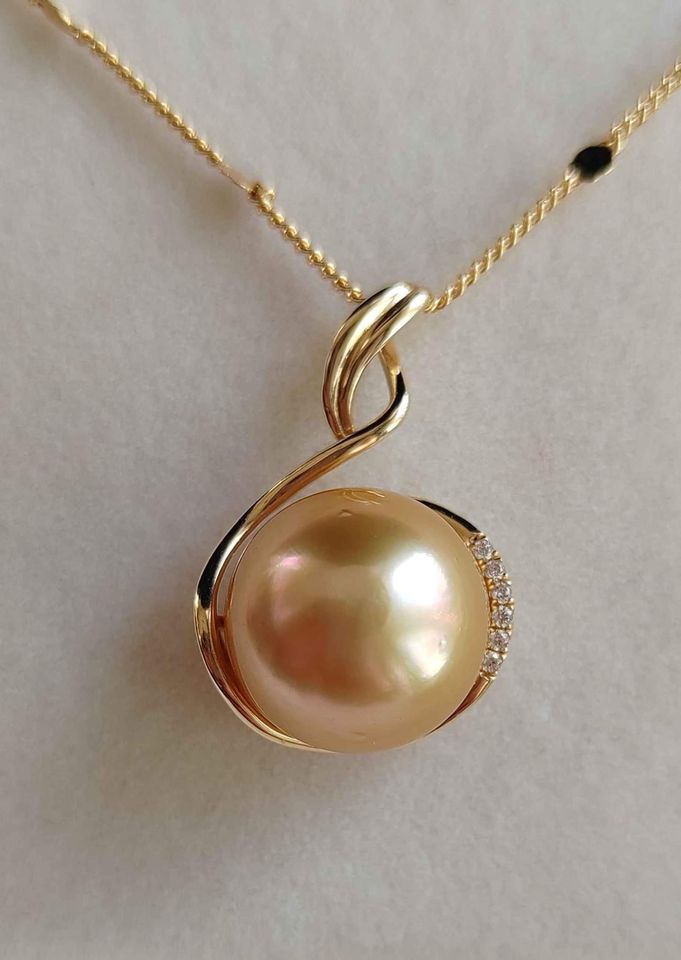 12.5mm Genuine golden south sea pearl elegant 14k gold pendant