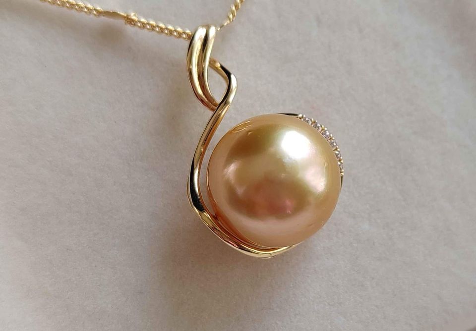 12.5mm Genuine golden south sea pearl elegant 14k gold pendant