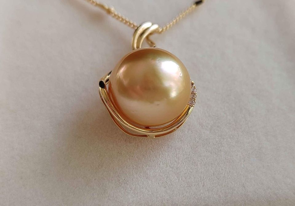 12.5mm Genuine golden south sea pearl elegant 14k gold pendant