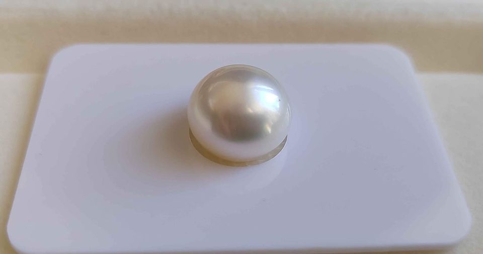 12.4mm Genuine south sea white pearl button loose pearl