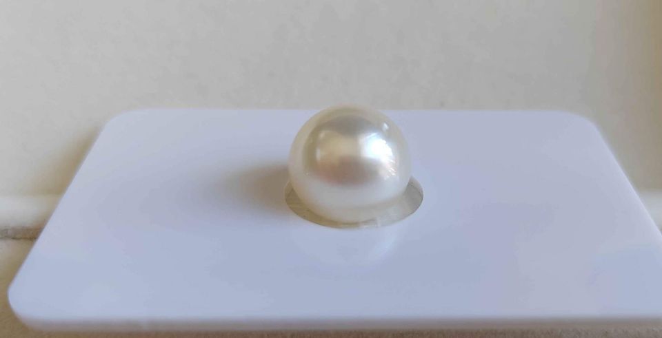 10.6mm Genuine south sea white pearl button loose pearl