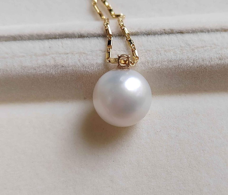 12.4mm Genuine south sea white pearl round classic 14k gold pendant