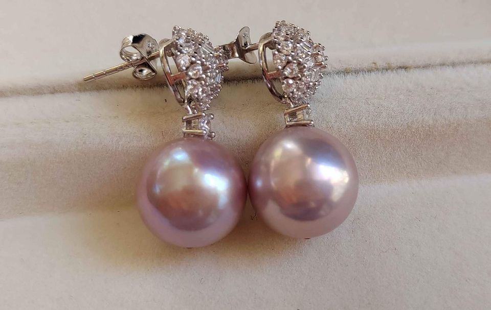 'Snowflakes' earrings genuine freshwater pearls 12.4mm