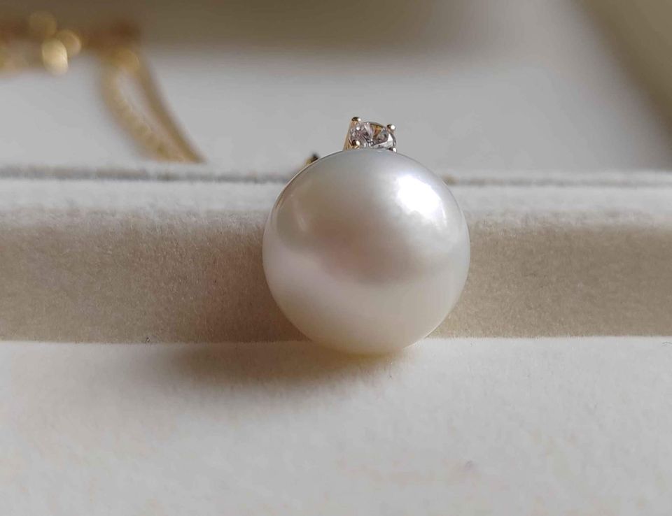 12.4mm Genuine south sea white pearl round classic 14k gold pendant