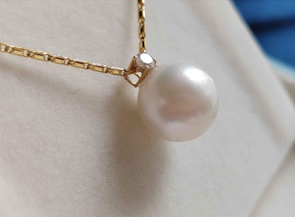 12.4mm Genuine south sea white pearl round classic 14k gold pendant