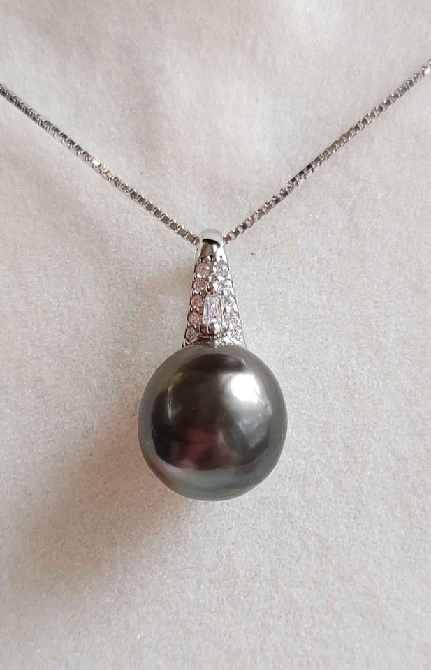 Free shipment 10.1mm Genuine tahitian south sea pearl classic necklace