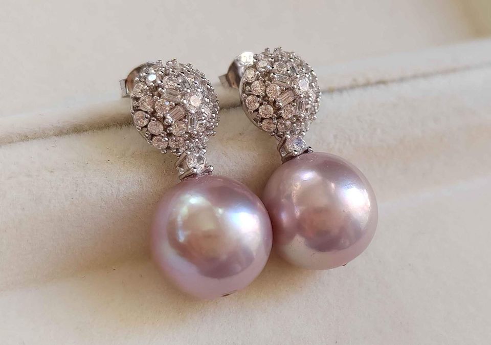 'Snowflakes' earrings genuine freshwater pearls 12.4mm