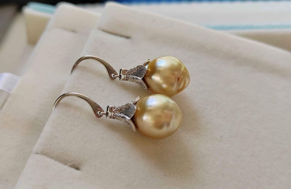 10.4mm Genuine golden south sea pearls classic earrings