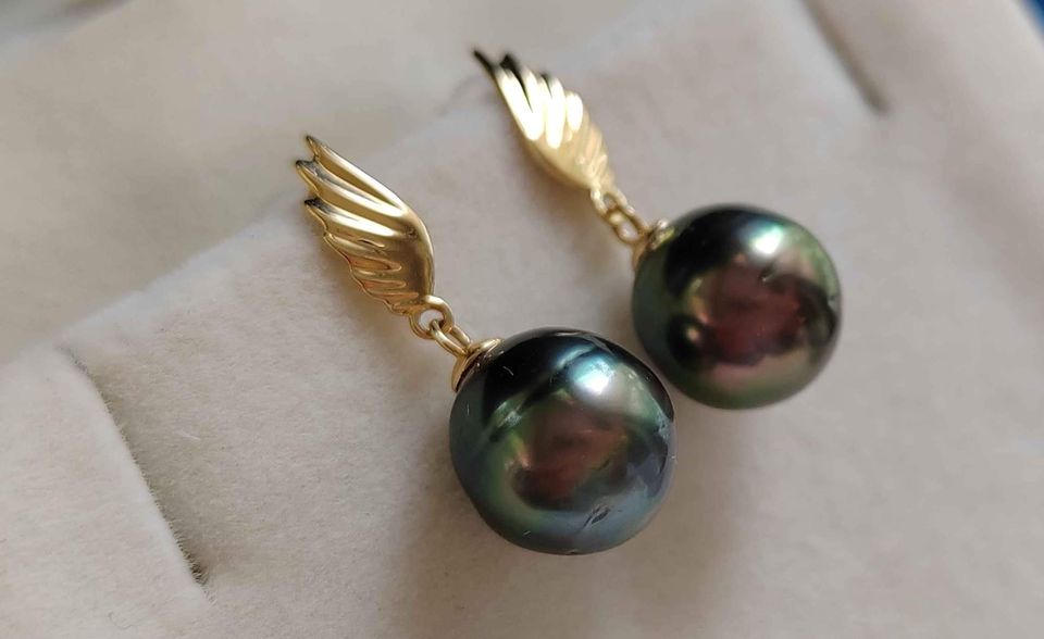 'Wings' 18k gold earrings genuine tahitian south sea pearls 9.2mm