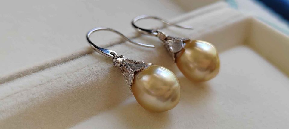 10.4mm Genuine golden south sea pearls classic earrings