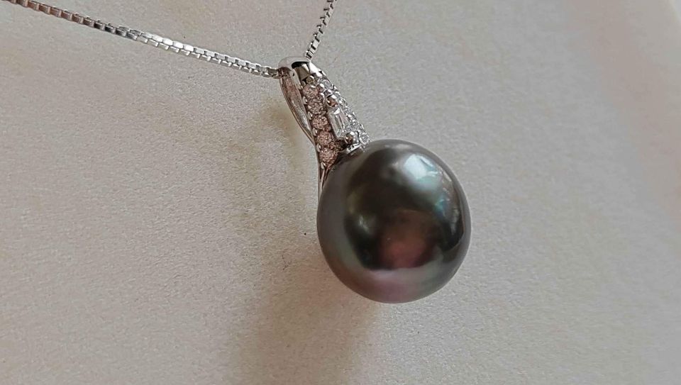 Free shipment 10.1mm Genuine tahitian south sea pearl classic necklace