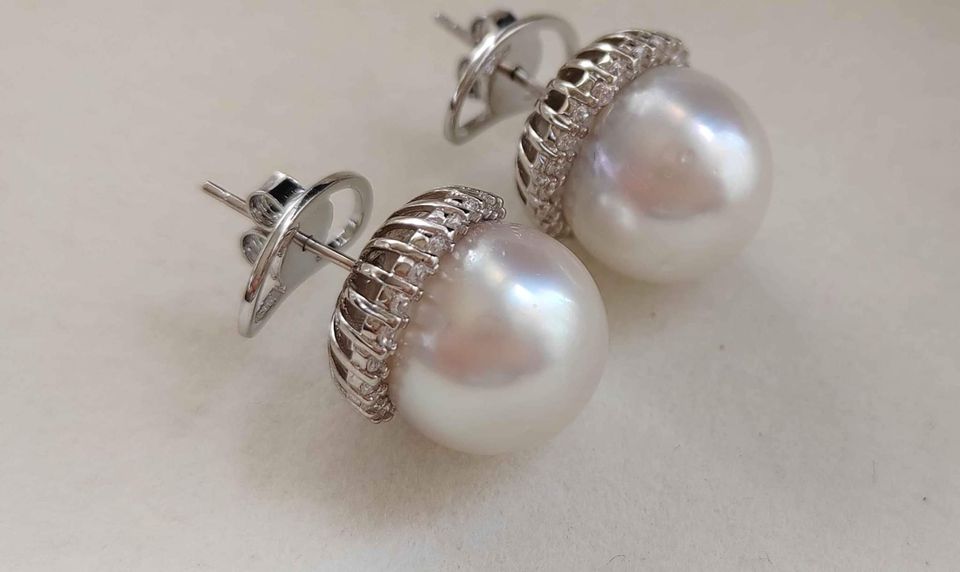 13.1mm Genuine Broome White South Sea Round Pearls luxury earrings