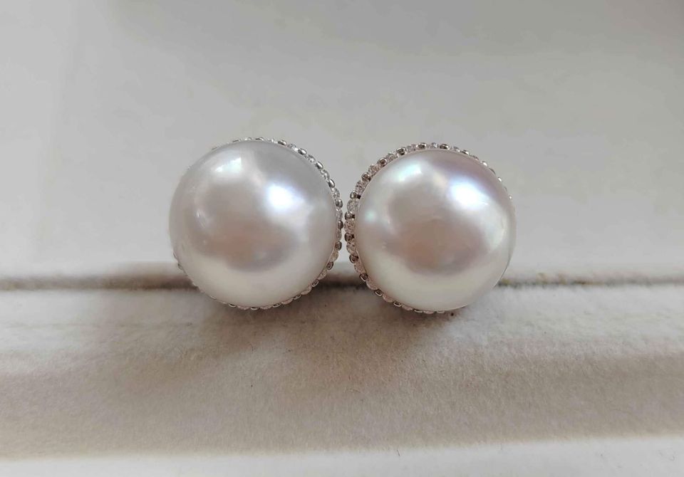 13.1mm Genuine Broome White South Sea Round Pearls luxury earrings