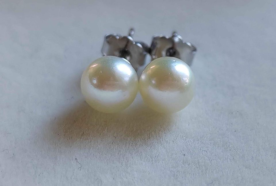 Classic earrings studs genuine akoya round pearls 6.3mm AA+