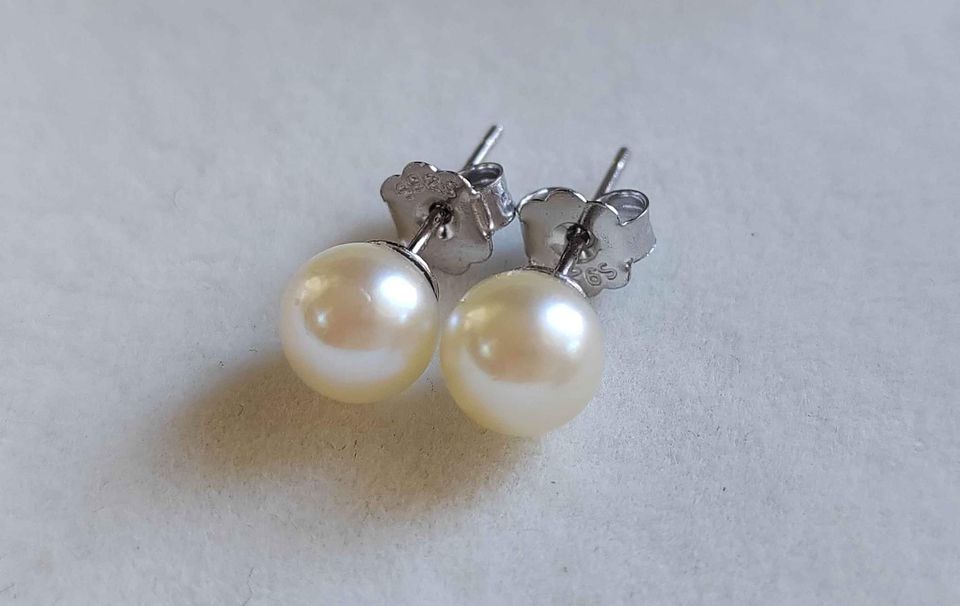 Special offer❤️Classic earrings studs genuine akoya round pearls champagne 6.3mm AA+