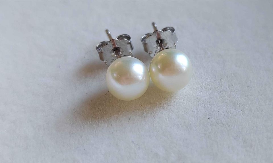 Classic earrings studs genuine akoya round pearls 6.3mm AA+