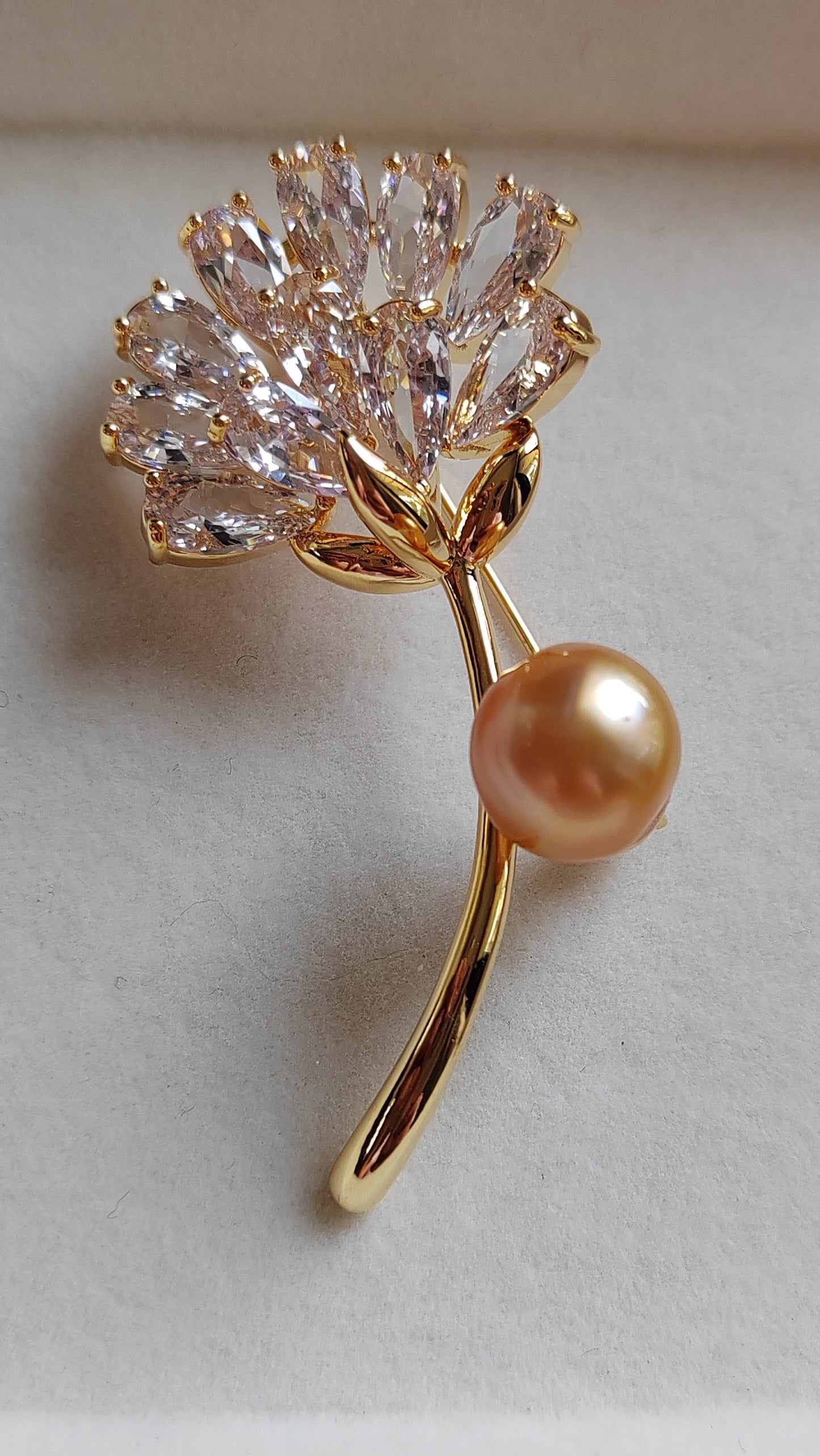 'Golden dandelion' brooch genuine golden south sea pearl 11.2x11.7mm