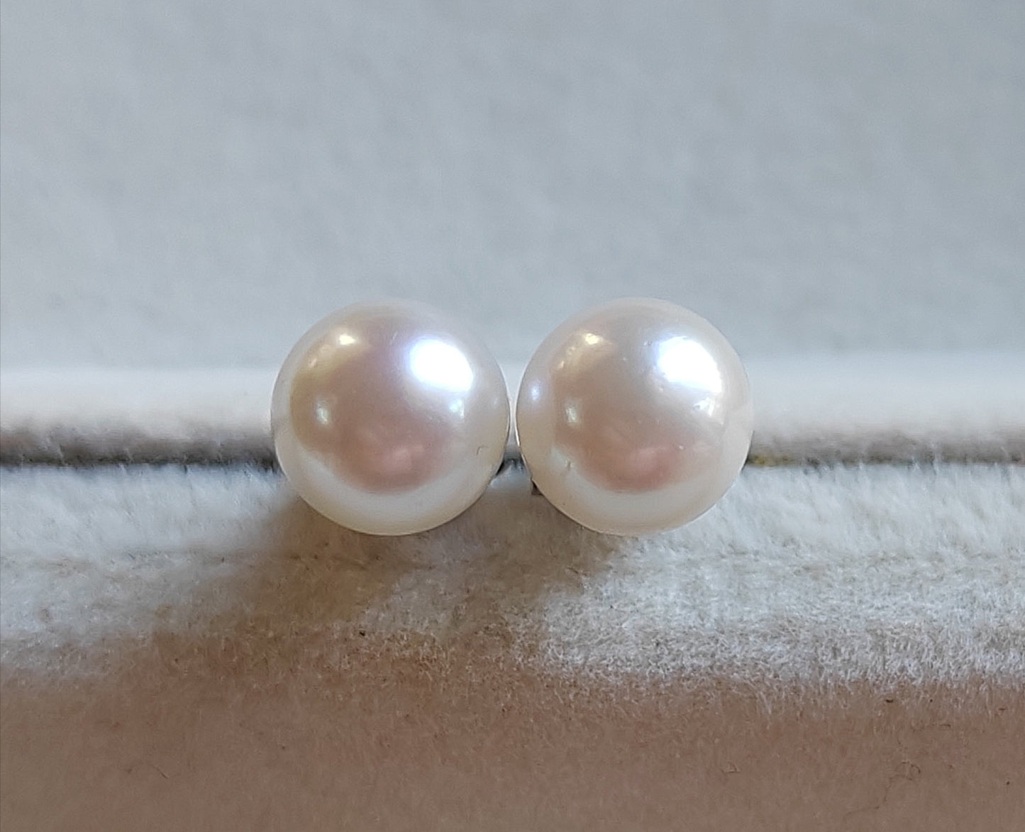 7.1mm Genuine akoya round pearls AA+ classic earrings studs