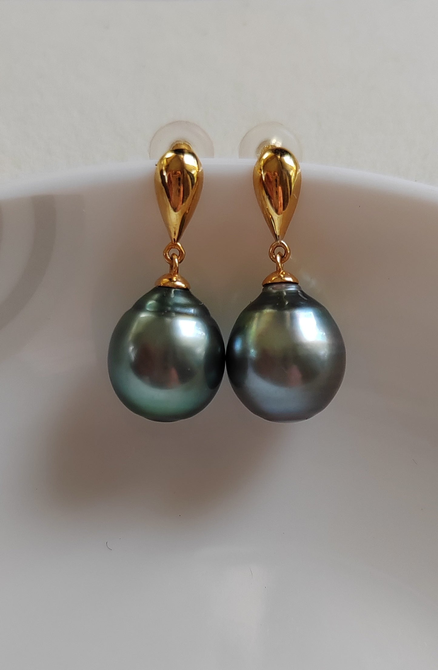 'Lac Bleu' 9k gold earrings genuine tahitian south sea pearls 9.6mm