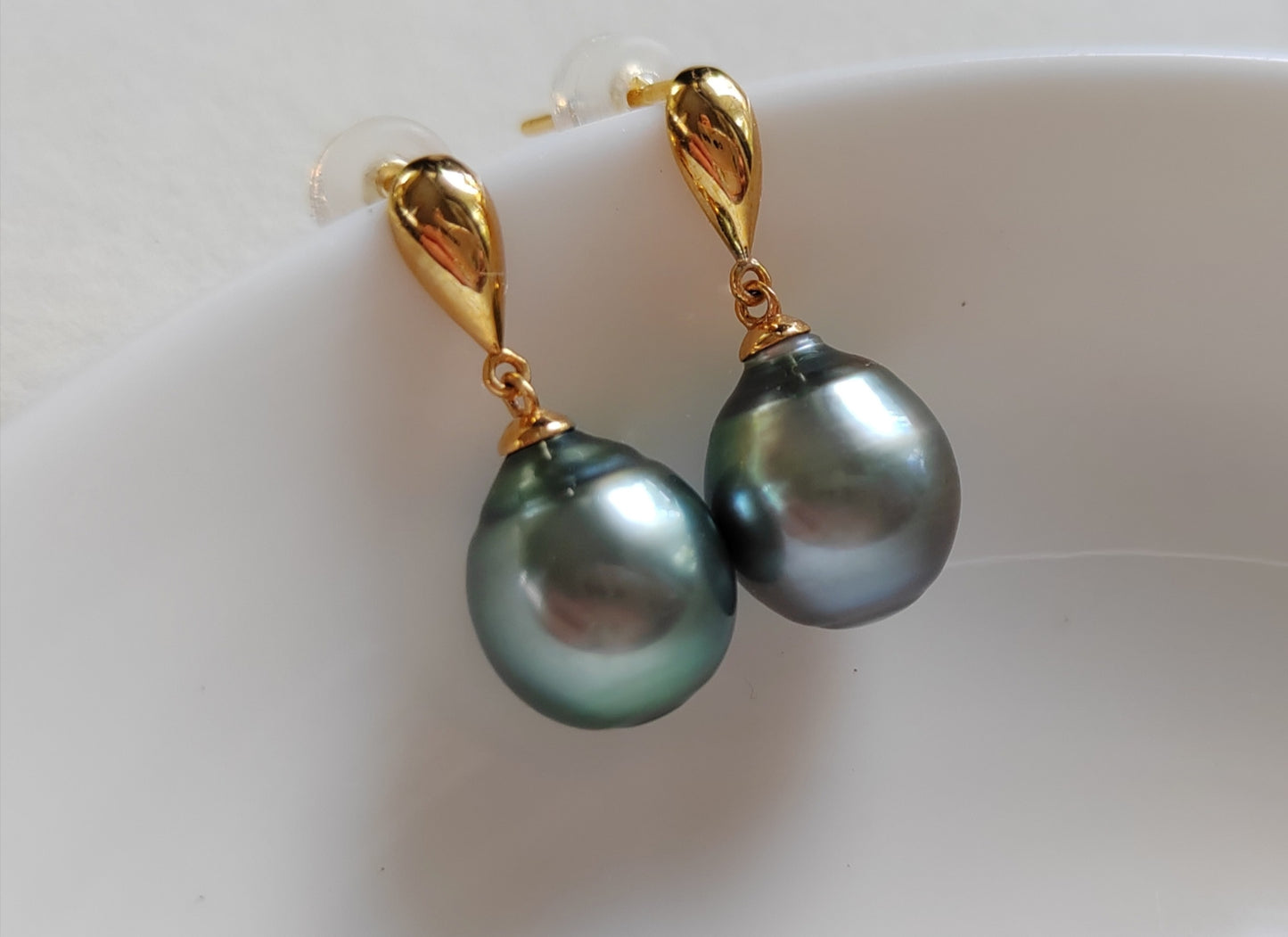 'Lac Bleu' 9k gold earrings genuine tahitian south sea pearls 9.6mm