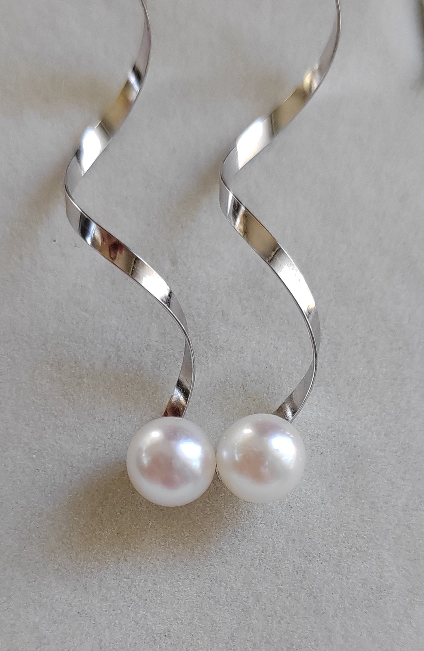 'Wanwan' earrings genuine akoya round pearls 6.7mm