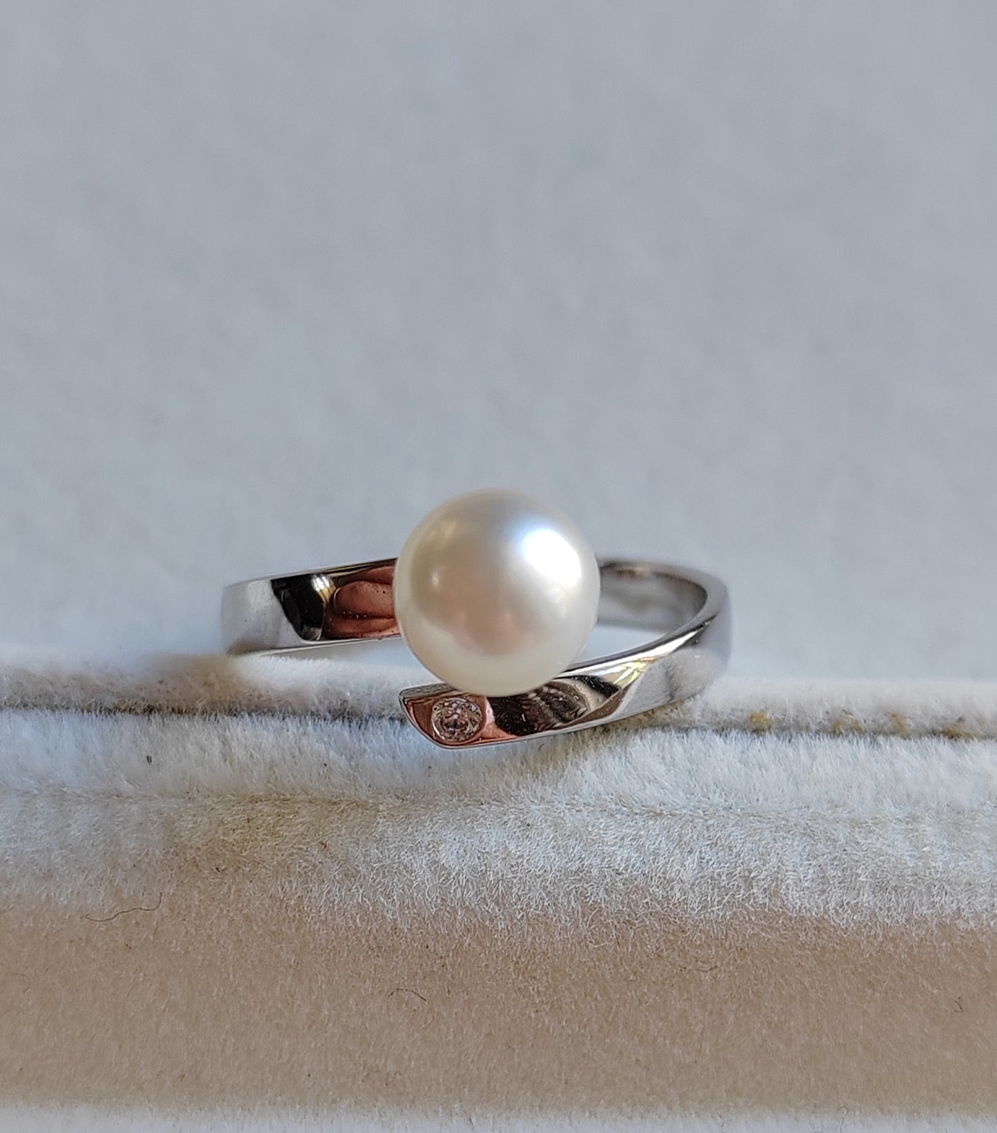 6.8mm Genuine akoya pearl elegant ring