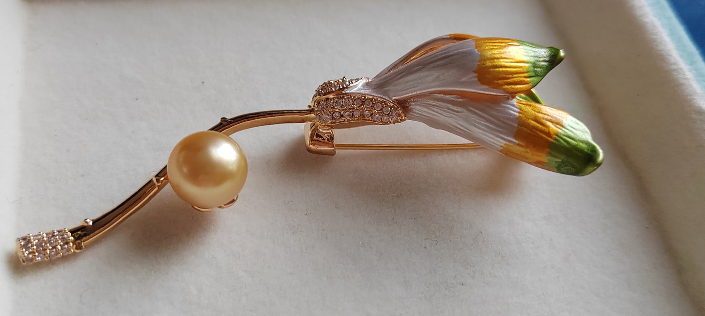 'The Lily' brooch genuine golden south sea pearl 9.3mm