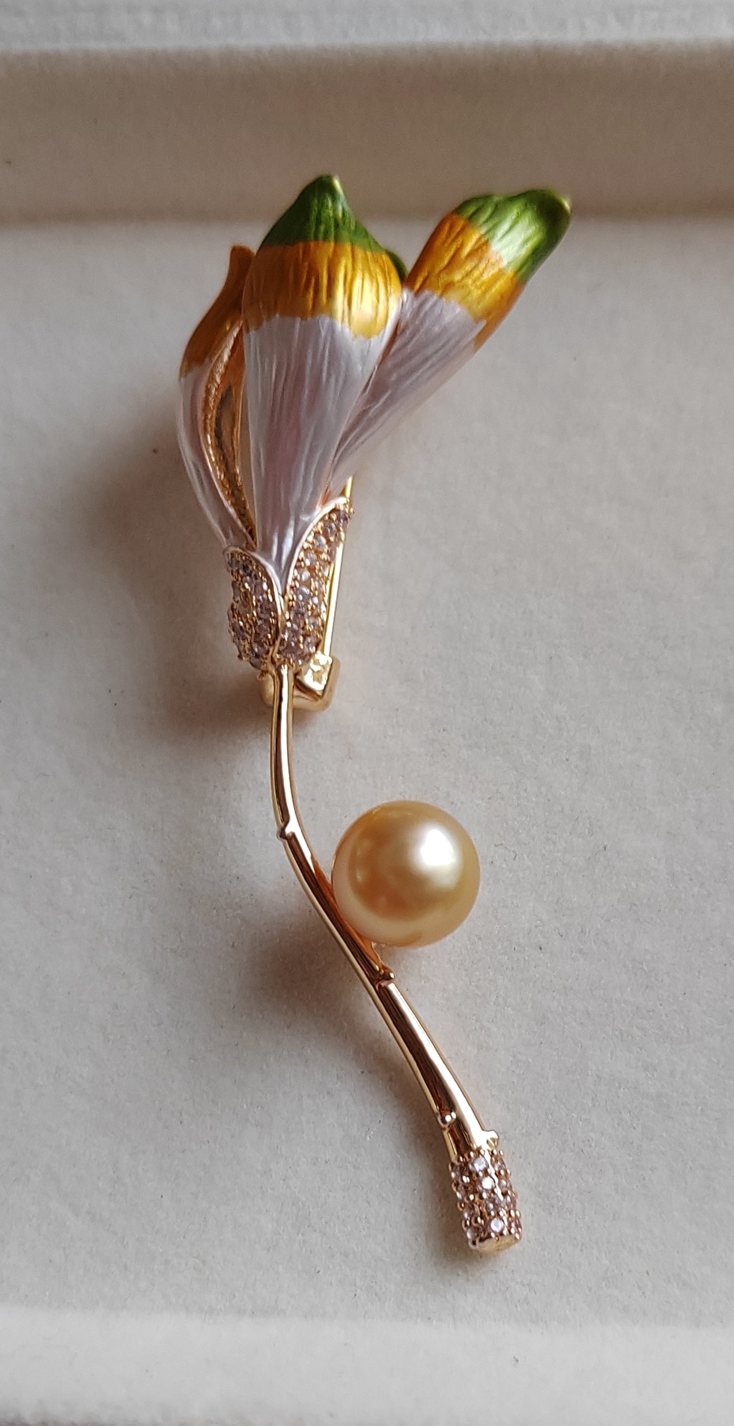 'The Lily' brooch genuine golden south sea pearl 9.3mm