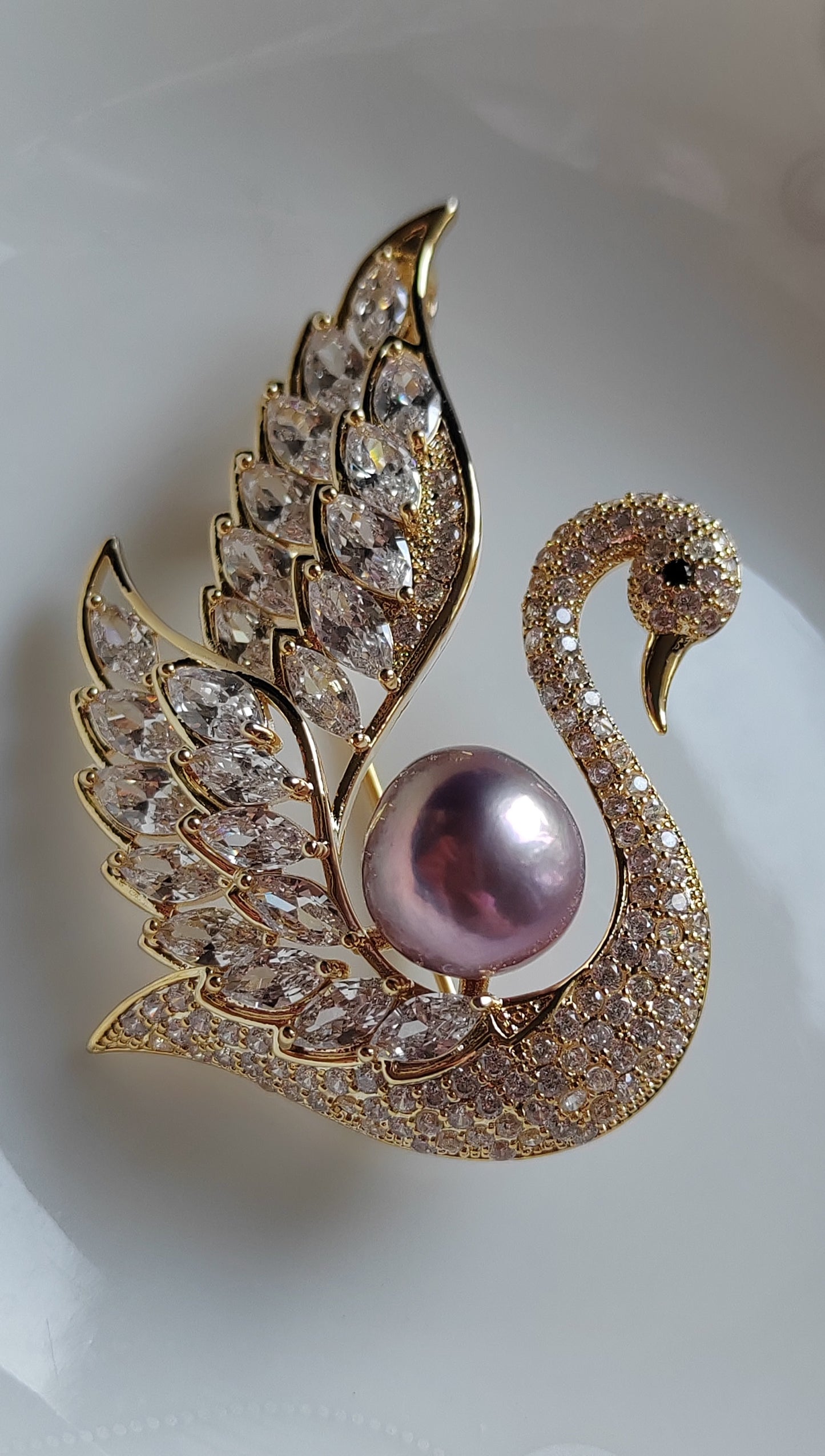 'L'amour' brooch genuine freshwater pearl 11.4mm