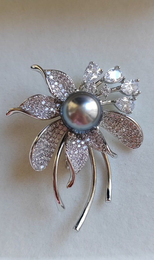 'Crystal Lily' brooch genuine tahitian south sea pearl 10.6mm