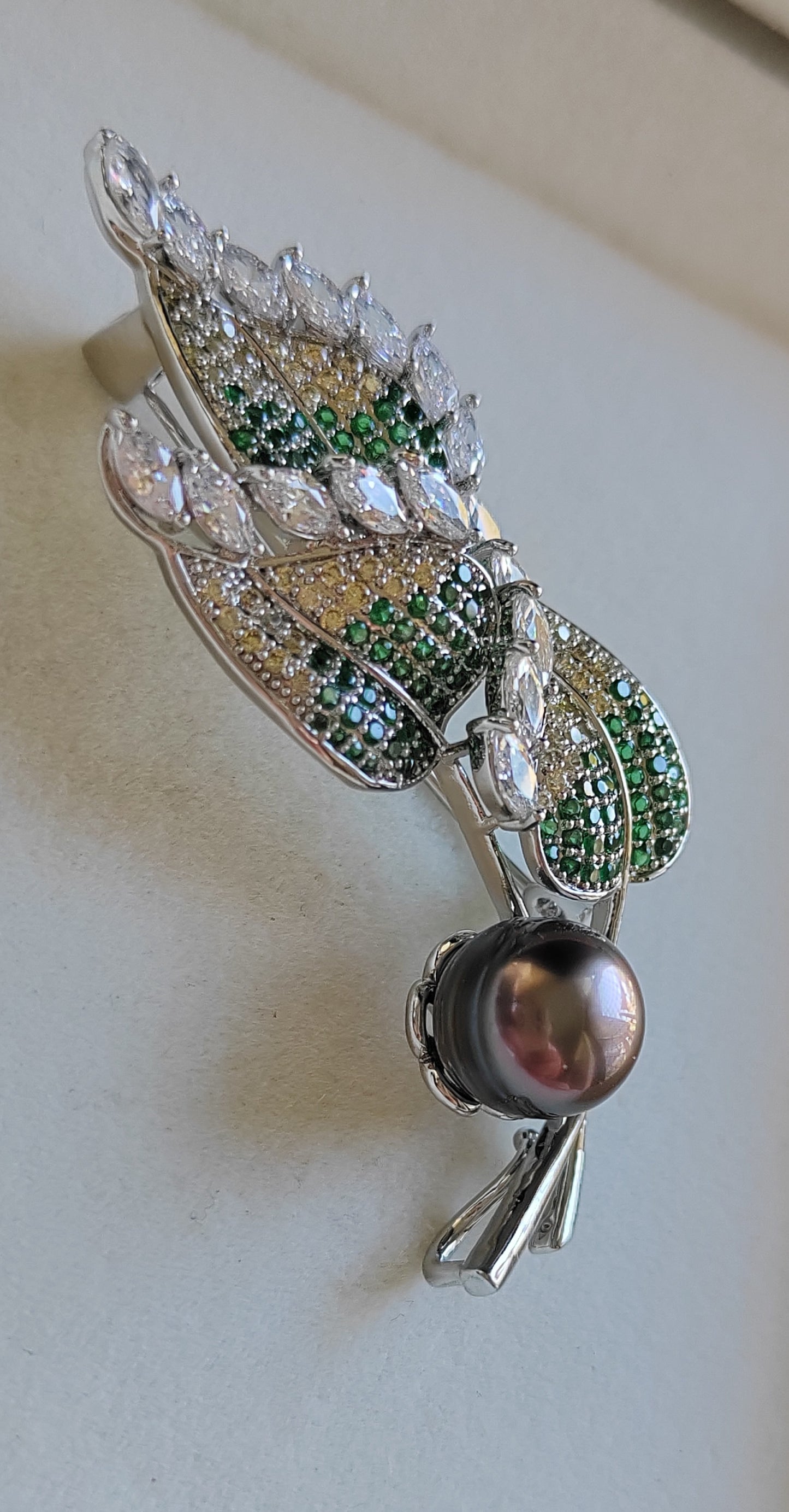 'The early Autumn' brooch genuine tahitian south sea pearl 9.6mm