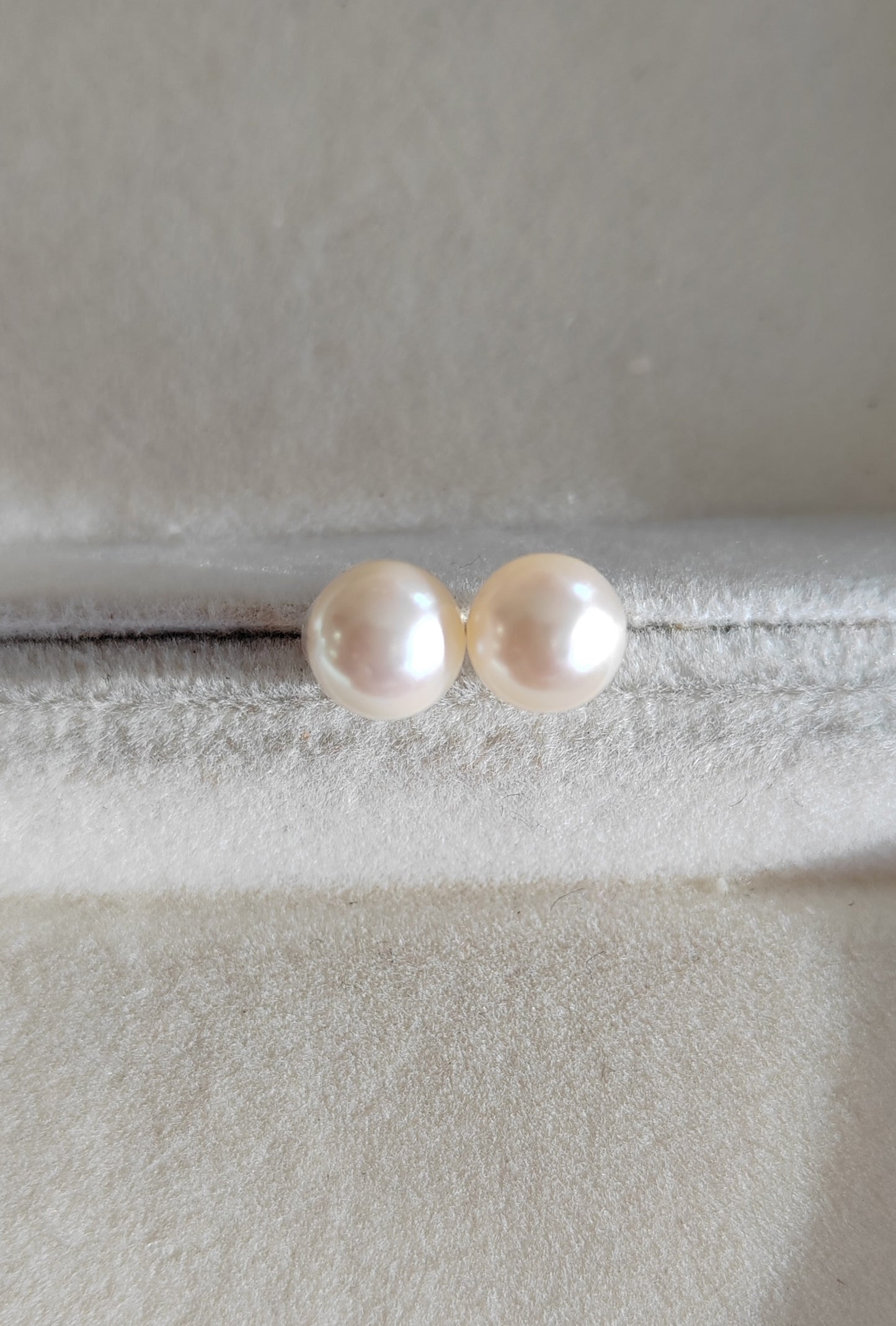 7.4mm Genuine akoya round pearls AAA classic 18k gold earrings studs