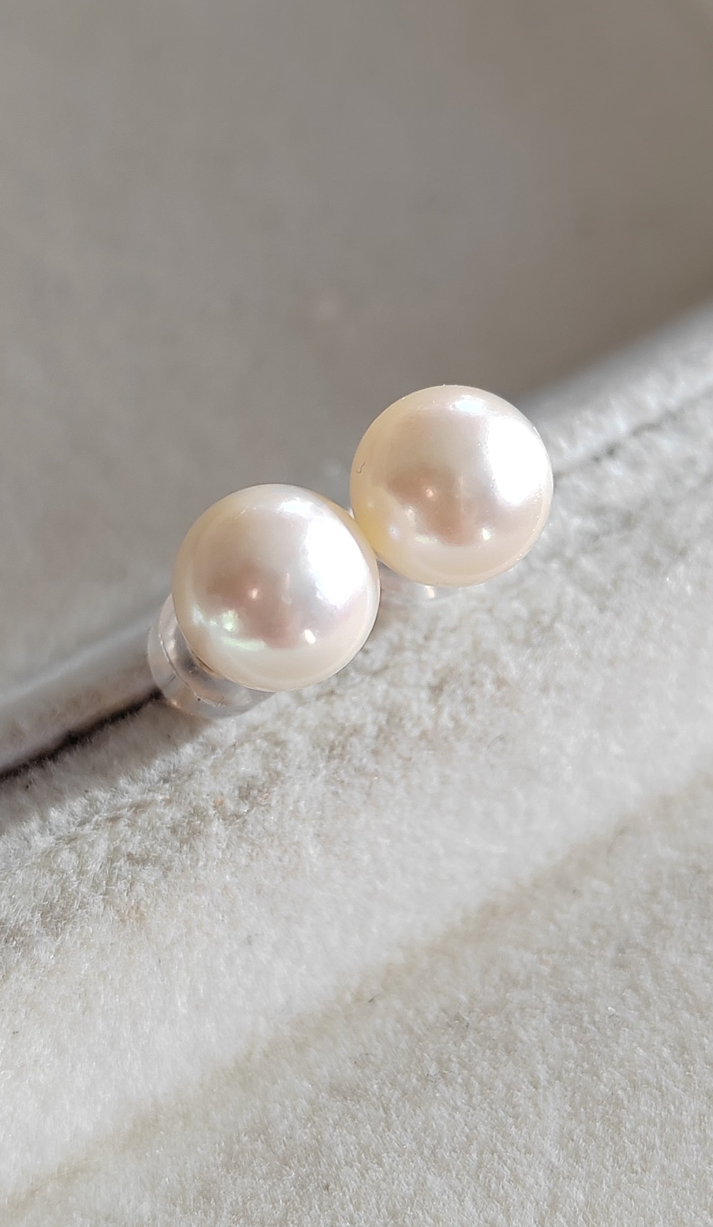 7.4mm Genuine akoya round pearls AAA classic 18k gold earrings studs