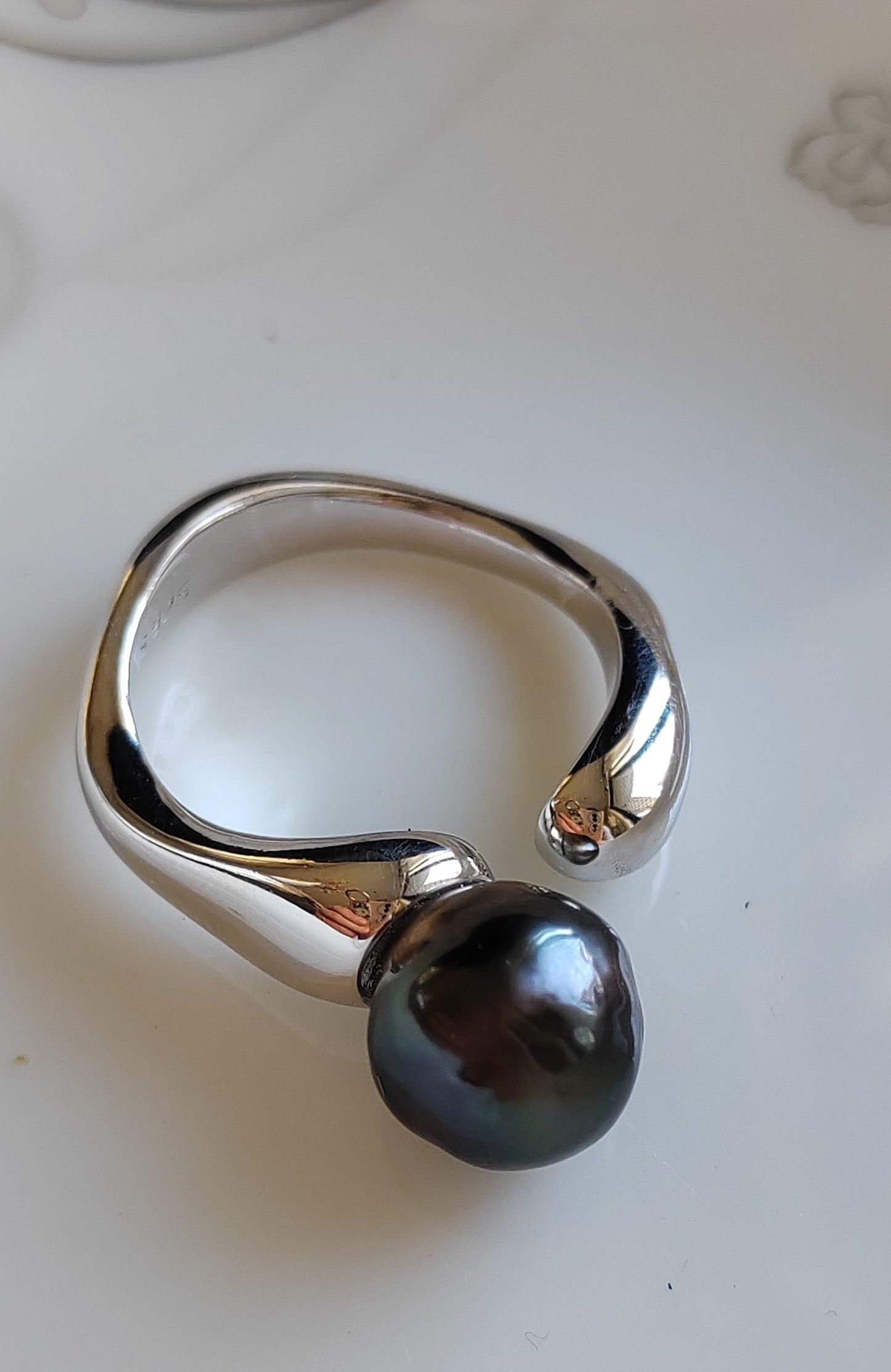 8.9mm Genuine tahitian south sea pearl classic ring