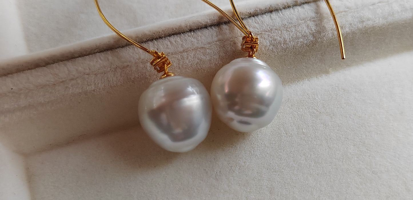 Clearance💖 Dangling baroque earrings genuine south sea white pearls 12.3mm 9k gold