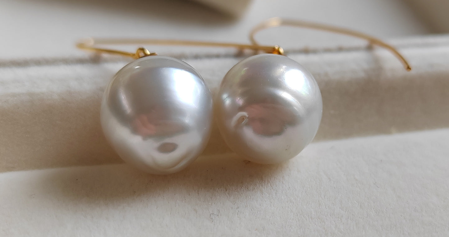 Clearance💖 Dangling baroque earrings genuine south sea white pearls 12.3mm 9k gold