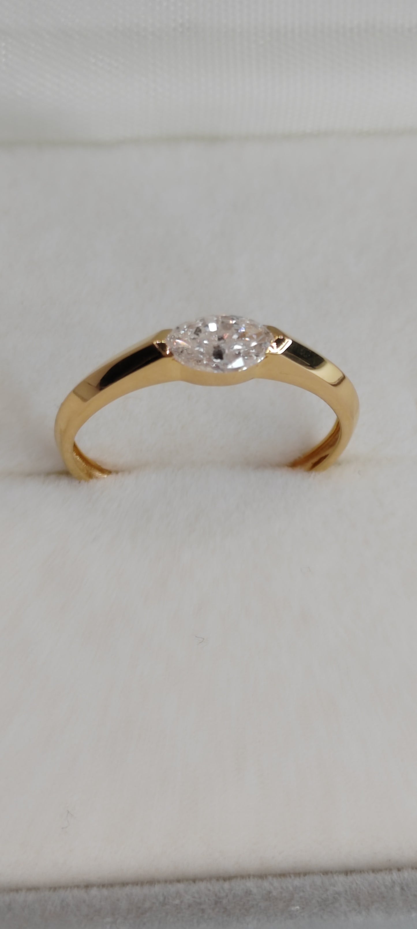 Natural diamond 0.5ct H/SI 18ct gold ring